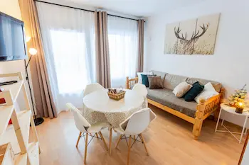 Apartamento turistico pas de la casa 02